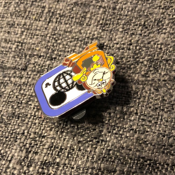 Authentic Hidden Disney pin. Each pin $8 or 4 pins $25, additional pins $5 each. - Picture 6 of 8